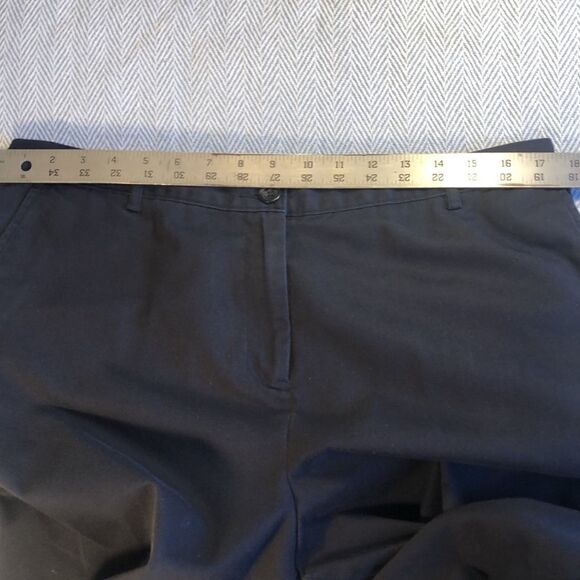 LANDS END 16P cotton/poly blend Waist 17 1/2" with POCKETS, Inseam 25 1/2" - Picture 2 of 13